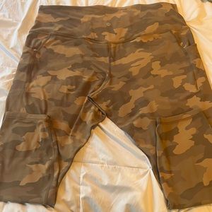 Lululemon Align High Rise 25” Pants with Pockets in Heritage 365 Camo Size 20